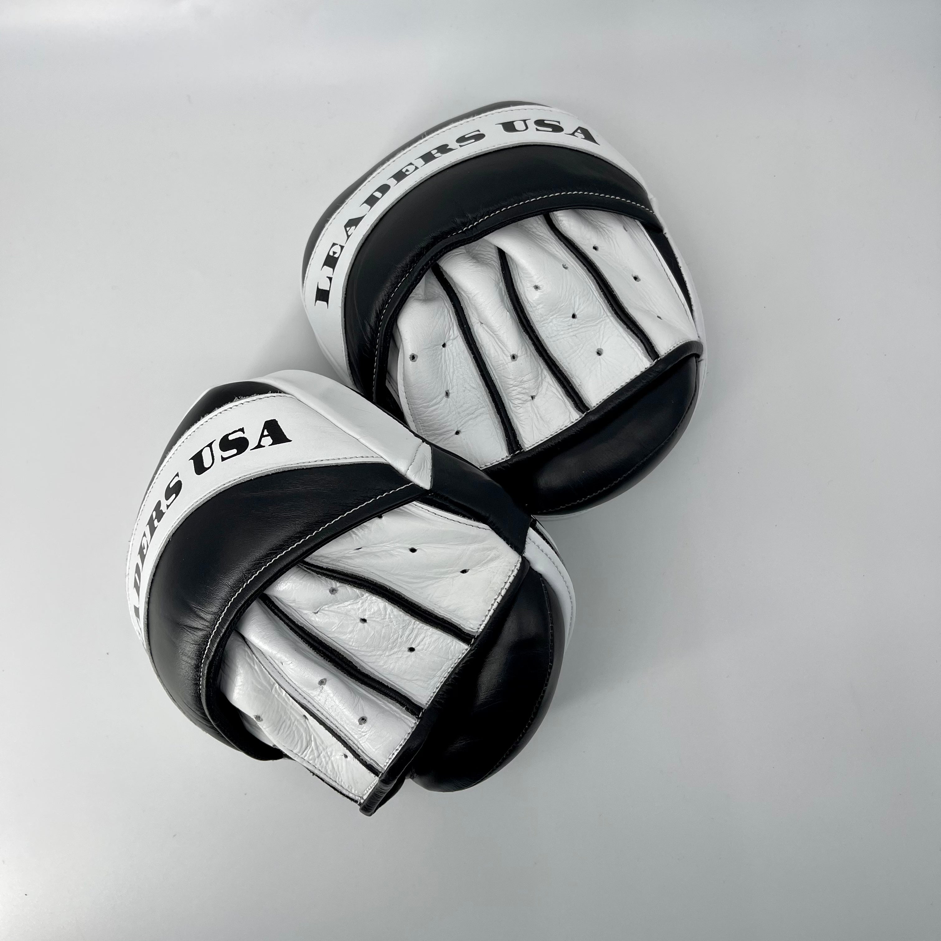 Mini Focus Mitts (Black-White)